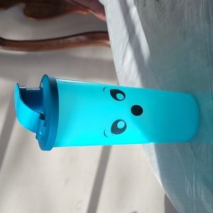 Tupperware Blue cup 16oz